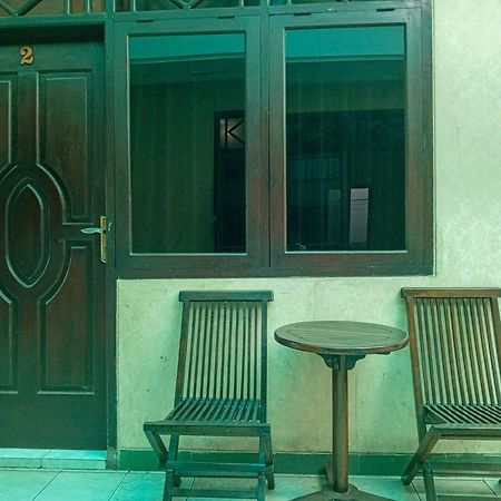 Trihakso Guest House Near Kaliurang Redpartner Селеман Екстер'єр фото